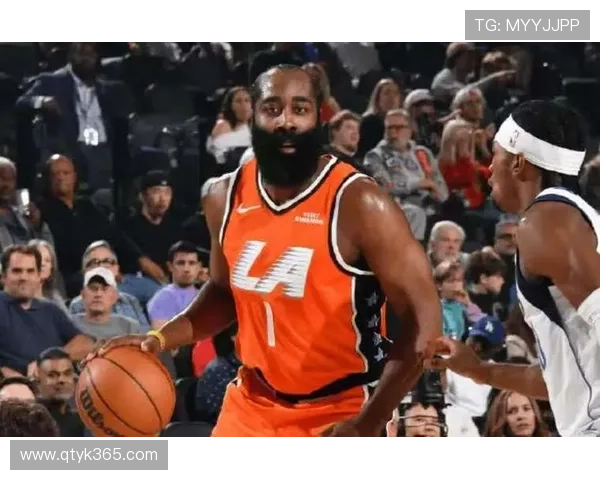 弗拉格砍下35分创个人新高哈登防守下表现出色限制登哥发挥