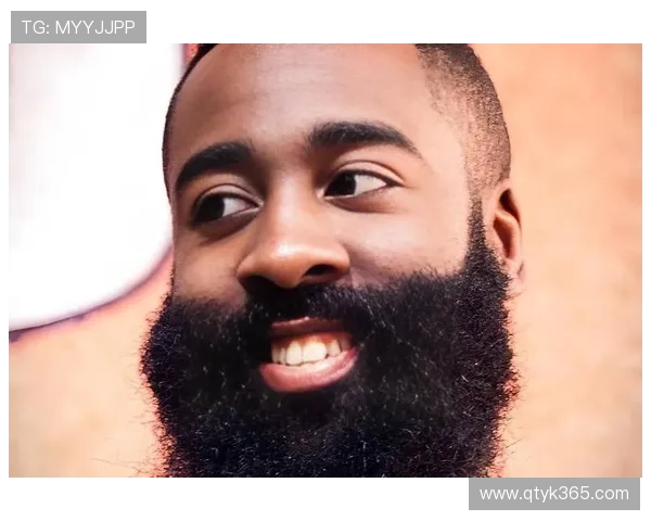 可爱哈登调皮捏捏我不让你在这里安静入睡哦